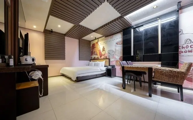 Oda (Special Room (Netflix))