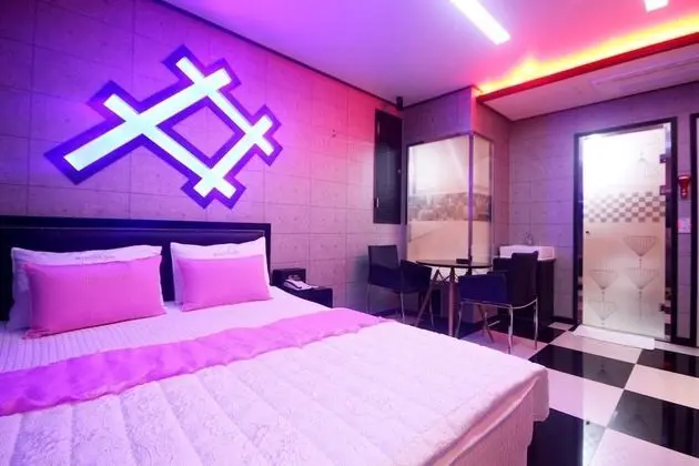 Oda (Special Room (Netflix))