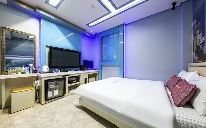 Oda (Standard room (Netflix available))