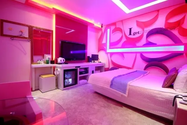 Oda (Standard room (Netflix available))