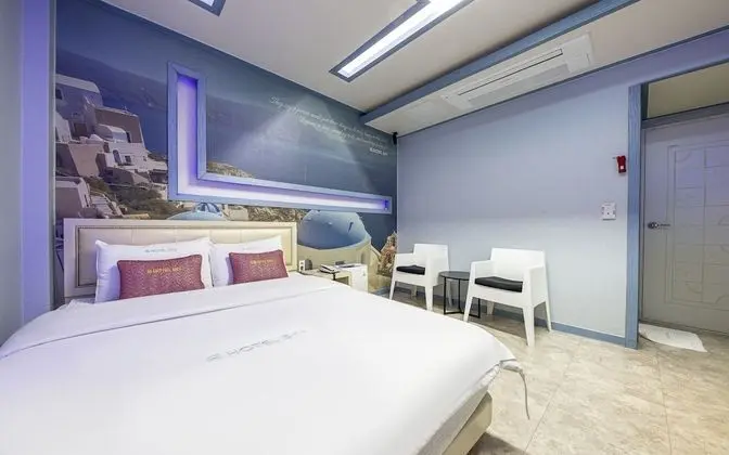 Oda (Standard room (Netflix available))