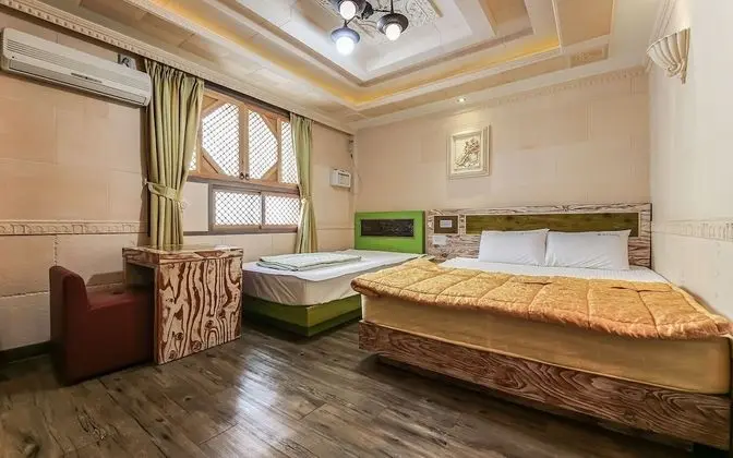 Oda (Twin (healthy loess room))