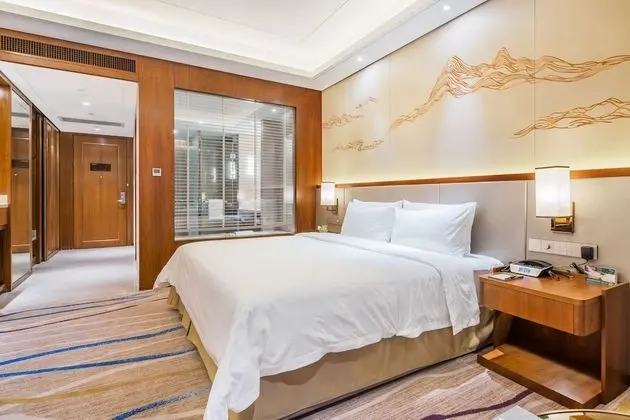Luxury Oda