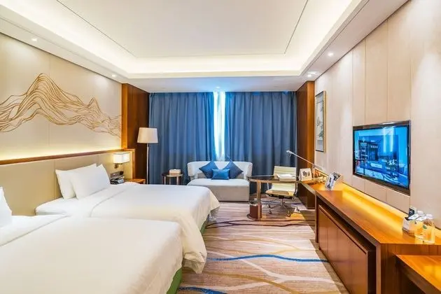Luxury Oda