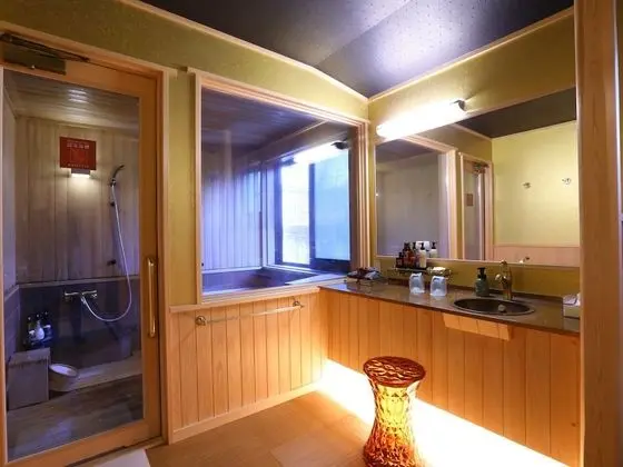 Basic Süit, Sigara İçilmez, Özel Banyo
