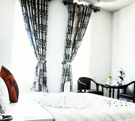 Deluxe Tek Büyük Yataklı Oda, 1 En Büyük (King) Boy Yatak, Sigara İçilmez, Havuz Manzaralı