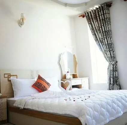 Deluxe Üç Kişilik Oda, 1 Yatak Odası, Sigara İçilmez, Havuz Manzaralı