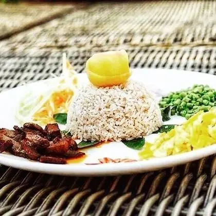 Deluxe Üç Kişilik Oda, 1 Yatak Odası, Sigara İçilmez, Havuz Manzaralı