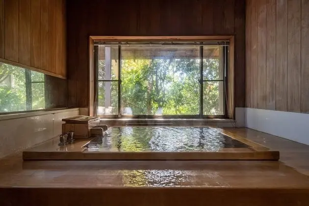 Superior Oda, Küvet, Bahçe Manzaralı (Private Cypress Bath)