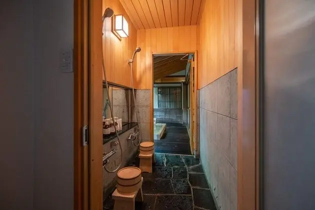 Traditional Süit, Özel Banyo