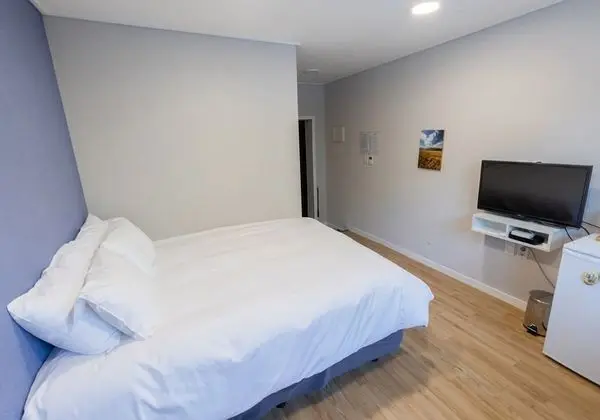 Standard Tek Büyük Yataklı Oda (Low Floor, No Cooking)