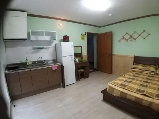 Tek Büyük Yataklı Oda