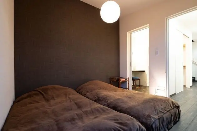 Ev (Private Vacation)