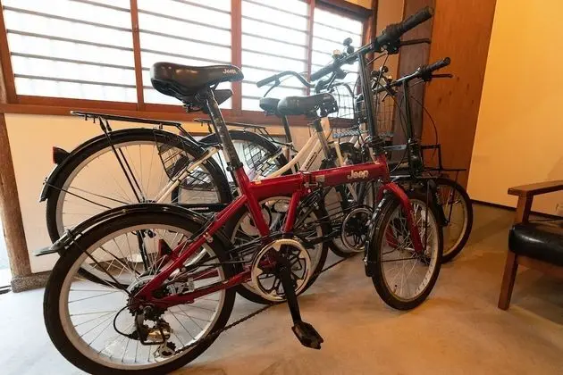 Ev (Private Vacation)