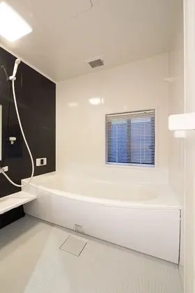 Ev (Private Vacation)