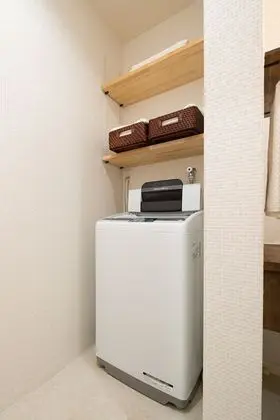 Ev (Private Vacation)