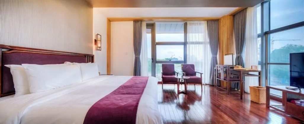 Deluxe Tek Büyük Yataklı Oda