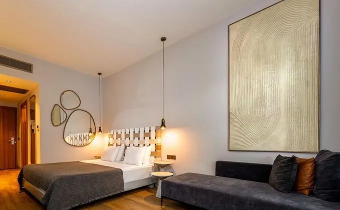 https://images.etstur.com/files/images/hotelImages/TR/51237/l/Jiva-Beach-Resort-Oda-388152.jpg