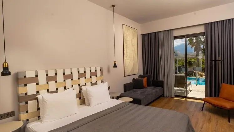 https://images.etstur.com/files/images/hotelImages/TR/51237/l/Jiva-Beach-Resort-Oda-388164.jpg