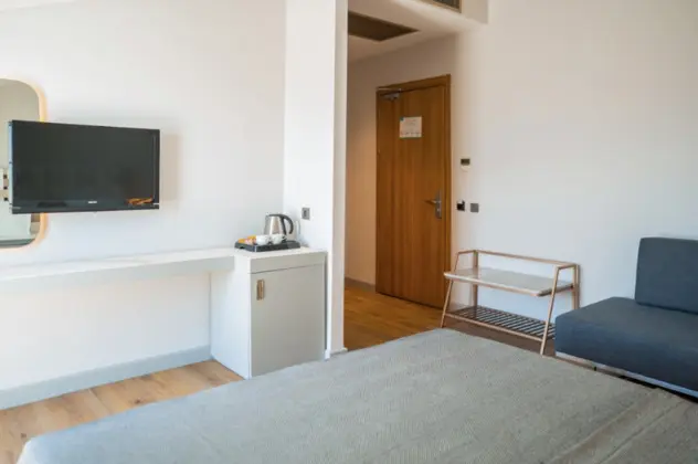https://images.odamax.com/img/1024x768/odamax/image/upload/Jiva_Beach_Resort_Hotel_202601221526281_Attic_Land_7.png