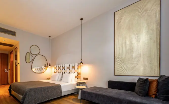 https://images.odamax.com/img/1024x768/odamax/image/upload/Jiva_Beach_Resort_Hotel_202601221535535_Standart_Room_2.png