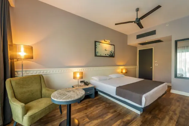 https://images.odamax.com/img/1024x768/odamax/image/upload/Jiva_Beach_Resort_Hotel_202601221547433_Family_Room4.png
