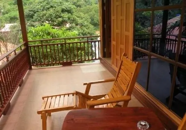 Deluxe Bungalow