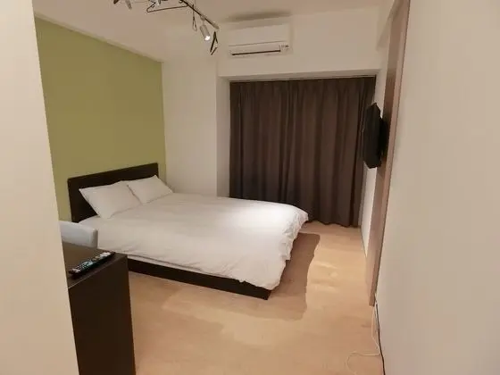 Tek Büyük Yataklı Oda, Sigara İçilmez