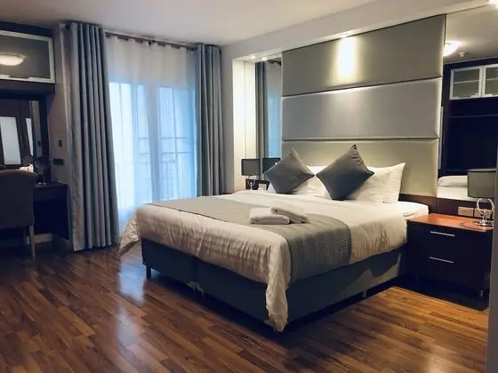 3-Bedroom Apartment (4C)