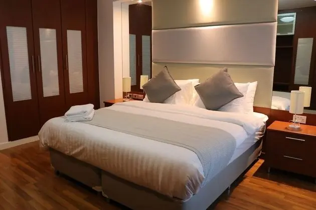 3-Bedroom Apartment (4D)
