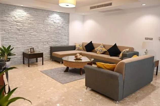 3-Bedroom Apartment (4D)