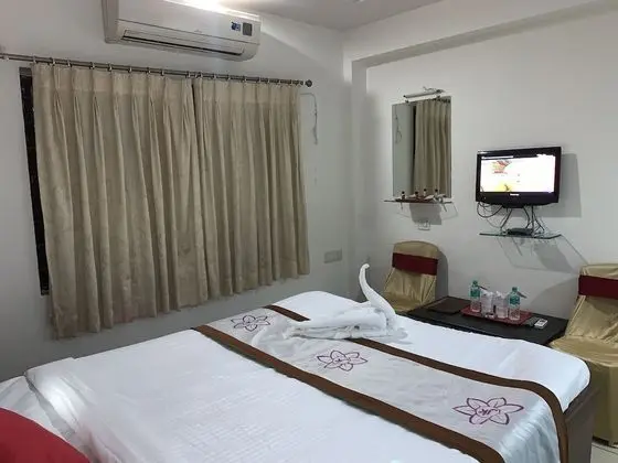 Deluxe Ac Room