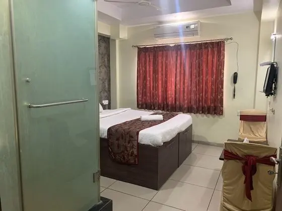 Deluxe Ac Room
