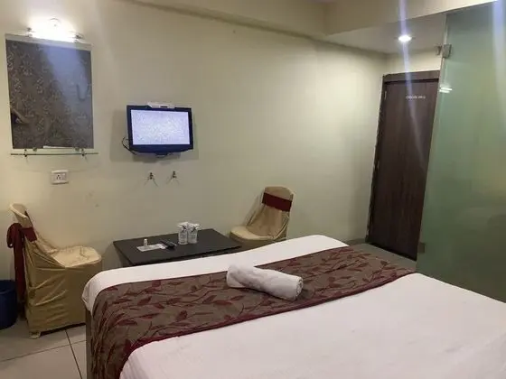 Deluxe Ac Room