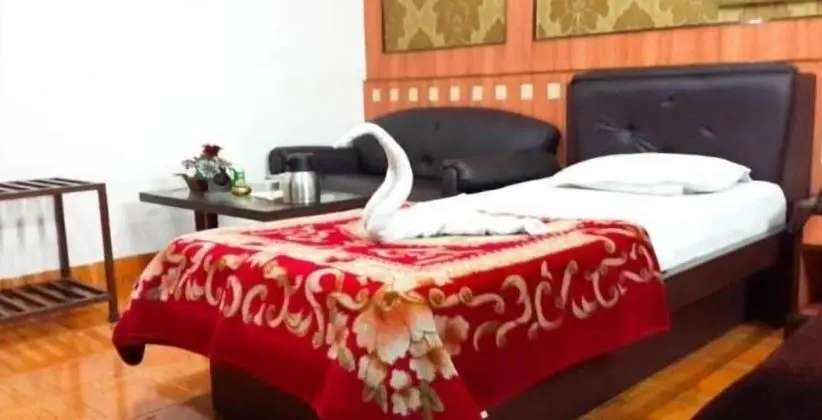 Comfort Tek Büyük Yataklı Oda