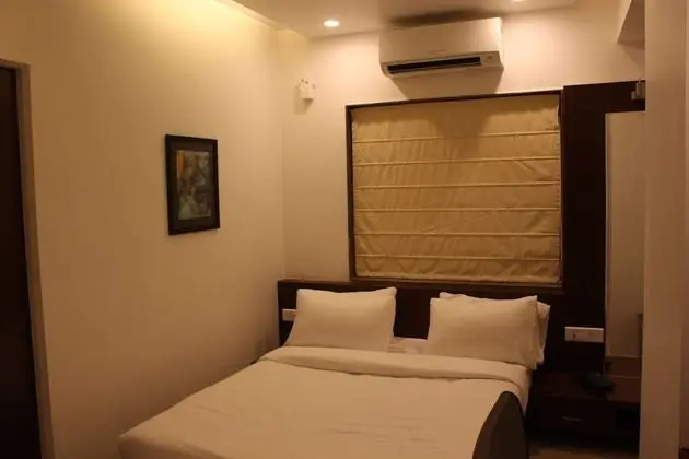 Deluxe Tek Büyük veya İki Ayrı Yataklı Oda, 1 Tek Kişilik XL Yatak, Şehir Manzaralı