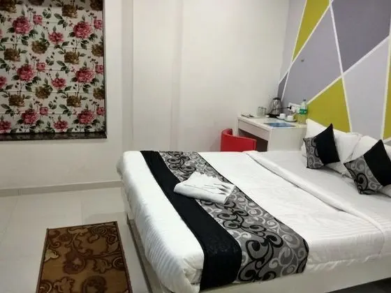 Deluxe Tek Büyük Yataklı Oda, 1 Çift Kişilik Yatak, Engellilere Uygun, Koy Manzaralı