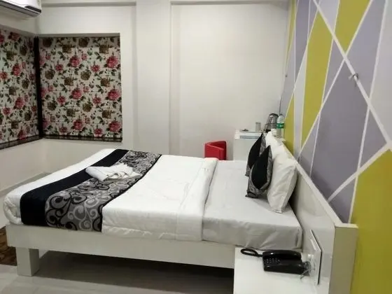 Deluxe Tek Büyük Yataklı Oda, 1 Çift Kişilik Yatak, Engellilere Uygun, Koy Manzaralı