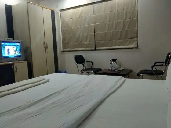 Deluxe Tek Büyük Yataklı Oda, 1 Çift Kişilik Yatak, Sigara İçilebilir, Şehir Manzaralı