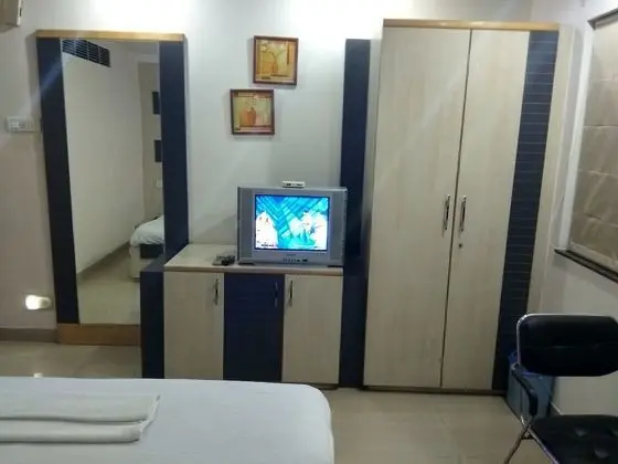 Deluxe Tek Büyük Yataklı Oda, 1 Çift Kişilik Yatak, Sigara İçilebilir, Şehir Manzaralı