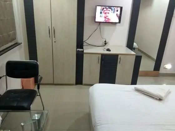 Deluxe Tek Büyük Yataklı Oda, 1 Çift Kişilik Yatak, Sigara İçilebilir, Şehir Manzaralı
