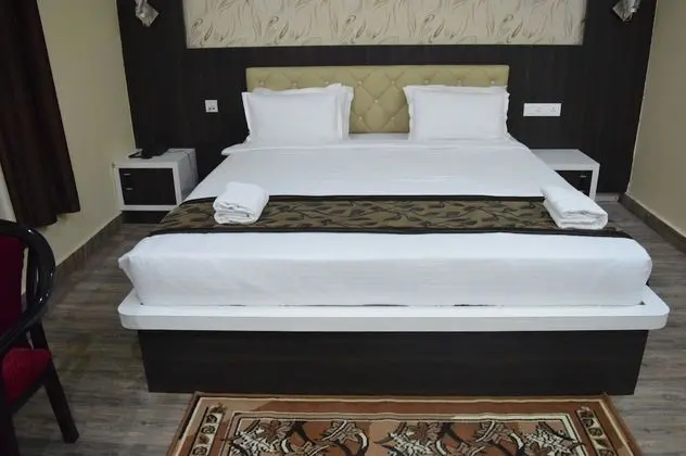 Deluxe Tek Büyük veya İki Ayrı Yataklı Oda, Koy Manzaralı