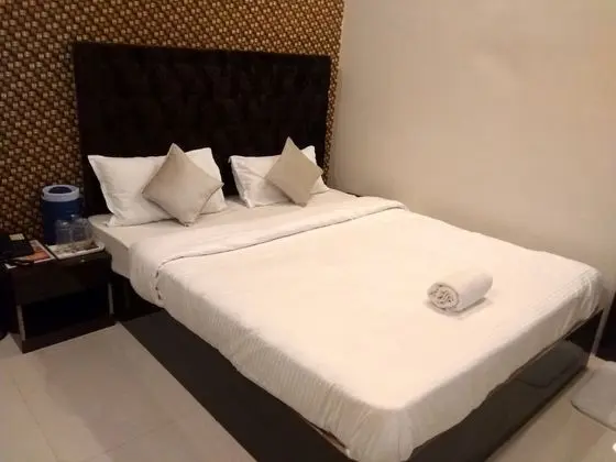 Economy Tek Büyük Yataklı Oda