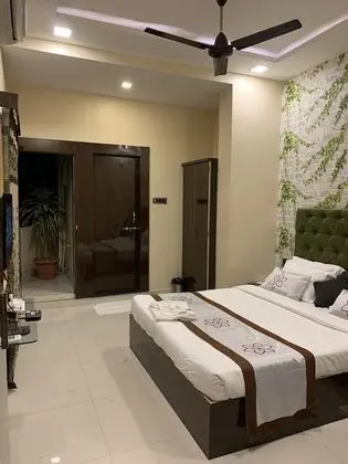 Superior Tek Büyük Yataklı Oda, 1 Yatak Odası, Engellilere Uygun, Şehir Manzaralı