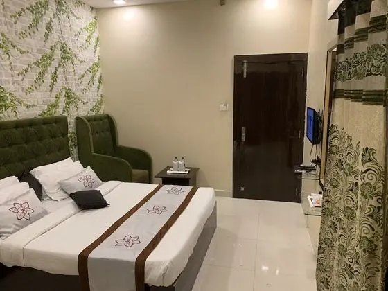 Superior Tek Büyük Yataklı Oda, 1 Yatak Odası, Engellilere Uygun, Şehir Manzaralı