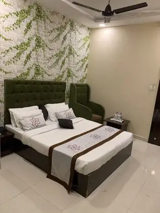 Superior Tek Büyük Yataklı Oda, 1 Yatak Odası, Engellilere Uygun, Şehir Manzaralı