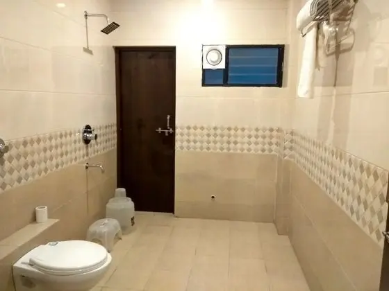Superior Tek Büyük Yataklı Oda, 1 Yatak Odası, Engellilere Uygun, Şehir Manzaralı