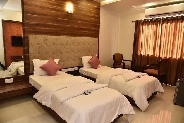 Deluxe Tek Büyük veya İki Ayrı Yataklı Oda, 1 Tek Kişilik XL Yatak, Engellilere Uygun