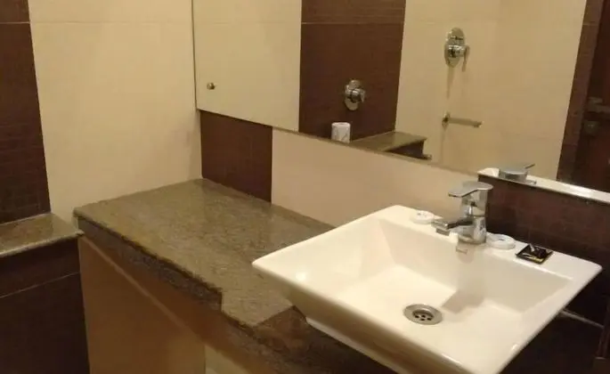 Deluxe Tek Büyük veya İki Ayrı Yataklı Oda, 1 Tek Kişilik XL Yatak, Engellilere Uygun