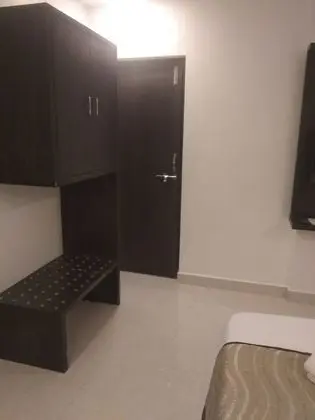 Standard Tek Büyük veya İki Ayrı Yataklı Oda, 1 Yatak Odası, Engellilere Uygun, Şehir Manzaralı